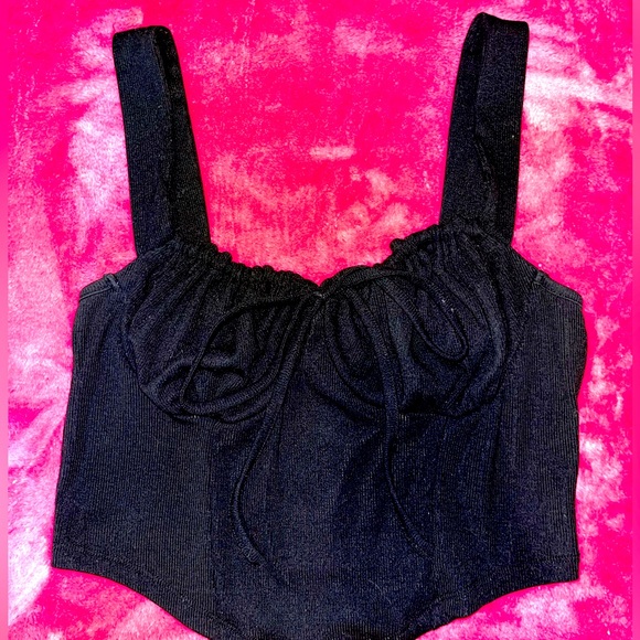 Black cropped top tie front cami - Picture 2 of 4